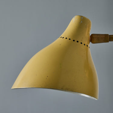 V3307 1950s Perforated Painted Metal & Brass Wall Lamp Attributed to Stilnovo 18.jpg