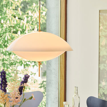 Fritz Hansen Large clam pendant closed