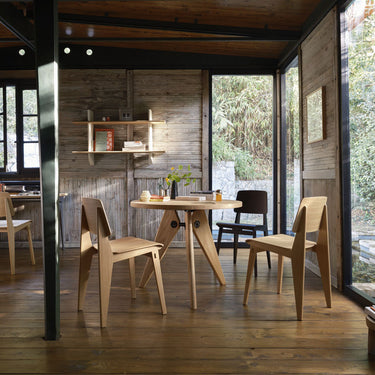 Chaise tout bois prouve house vitra.jpg