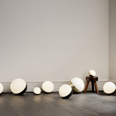 VL-Studio-Table-Floor-Black-Brass-AW21-08563.jpg