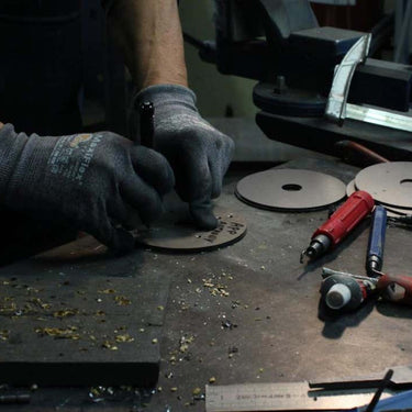 Fabrication_Serge_Mouille2_master.jpg