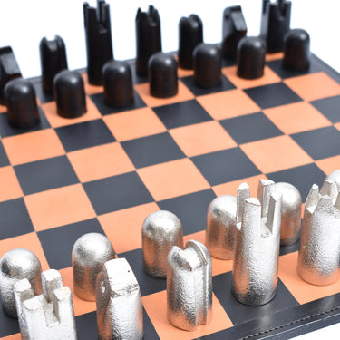 5606 chess close up HD.jpg