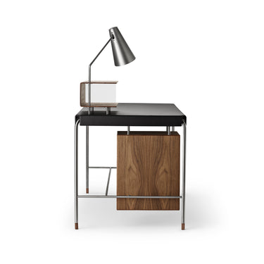 AJ52_walnut_oil_steel_freja2002_AJ52L_walnut-oil_steel_side.jpg