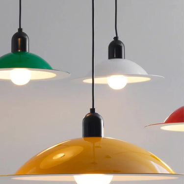 Lampiatta large yellow soft lighting M5960.jpg