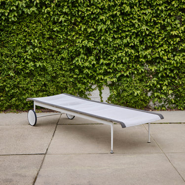 V3497 Vintage 1966 Richard Schultz Outdoor Contour Chaise Lounge for Knoll 10.jpg