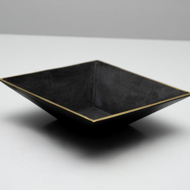 Aubock 4482 square brass dish13.jpg