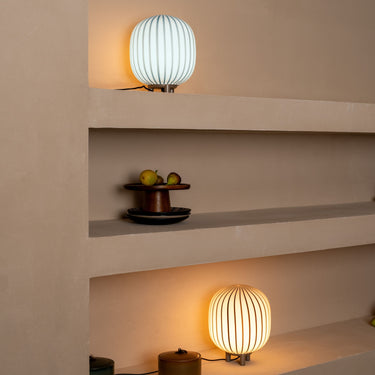 18M6021 Filigrana table lamp black.jpg