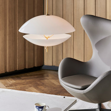FH_Clam_pendant_large_Egg_lounge_chair_PK65_table_1_RGB.jpg