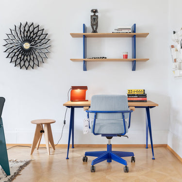 6491826_Vitra Villa Hager Prouve_0005_v_fullbleed_1440x.jpg