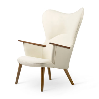CH78 wegner mama bear chair oiled walnut with hallingdal100 fabric