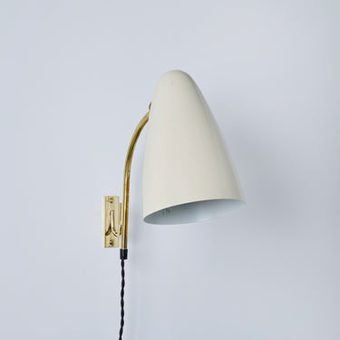 V3370 1950s Lisa Johansson Pape White Wall Lamp for Itsu 10.jpg
