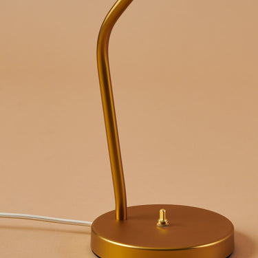 GRASHOPPA-TABLELAMP-CONCEPT-FALL-22-03 (1).jpg