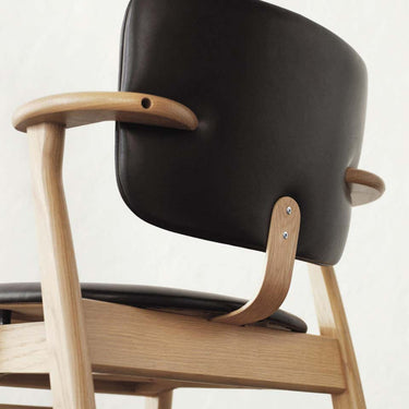 Artek_Tapiovaara_Domus_upholstered_back_