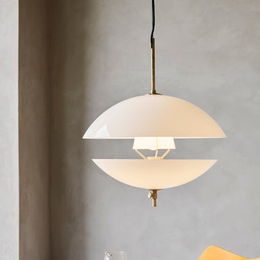 Fritz Hansen Small Clam pendant open