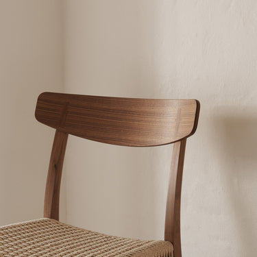 CH23_walnut_oil_papercord_natural_detail.jpg