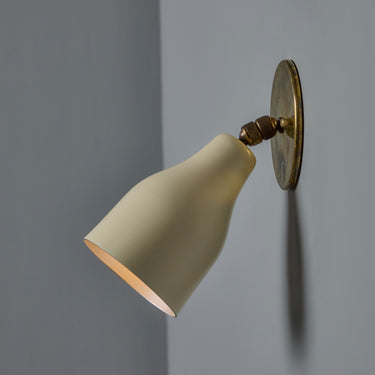 V3429 oluce white and brass wall light ostuni