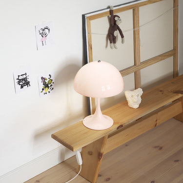 5744612872 Panthella 250 Pale Rose Acrylic Poulsen hallway lighting lit