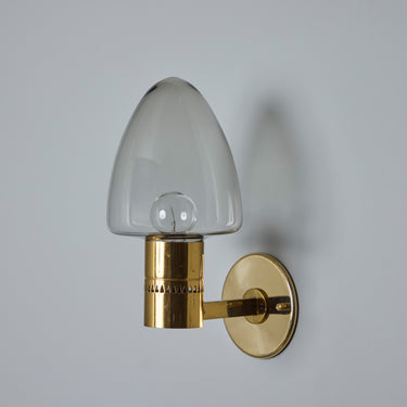 V3446 Jakobsson V220 pair of wall lights1.jpg