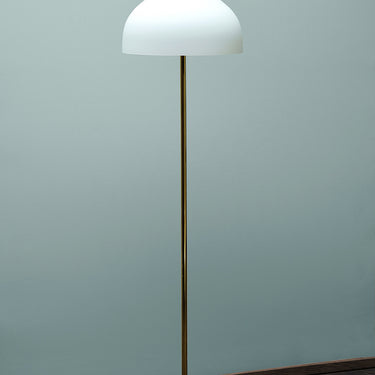 Arenzano Terra floor lamp lifestyle.jpg