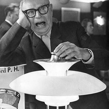 poul-henningsen-louis poulsen Two Enlighten .webp
