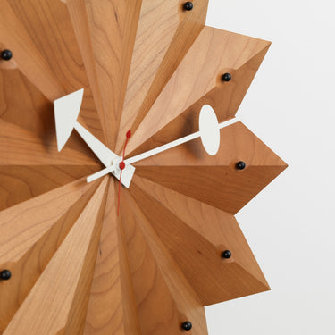 Fan Wall Clock George Nelson Vitra Two Enlighten Detail.jpg