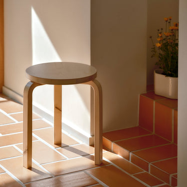 Stool 60 Alvar Aalto Artek Two Enlighten Wild Birch Lifestyle.jpg