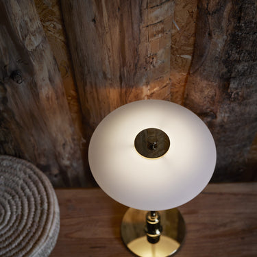 PH 2/1 portable brass able lamp louis poulsen poul henningsen two enlighten top detail 