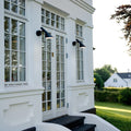 Arne Jacobsen 'AJ 50' Outdoor Wall Light for Louis Poulsen Two Enlighten black outdoor lifestyle 