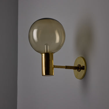 V3531 1960s Hans Agne Jakobsson V149 Glass Brass Wall Lamp for Markaryd Two Enlighten