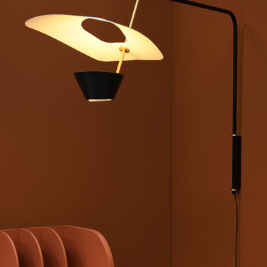 Sammode-G25-Pierre Guariche-Noir-Ambiance-Morgane-Le-Gall 3.jpg