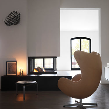 Fritz_Hansen_Egg_2016.jpg