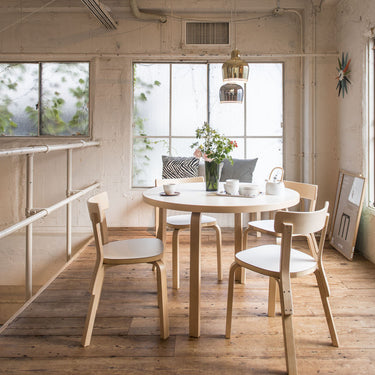 1835359_Aalto Table 90A, Chair 69, Pendant Light A330s Golden Bell_preview.jpg