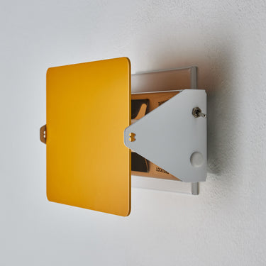 yellow pivotant perriand