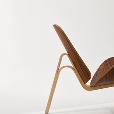 ch07 hans j wegner carl hansen two enlighten 22.jpg