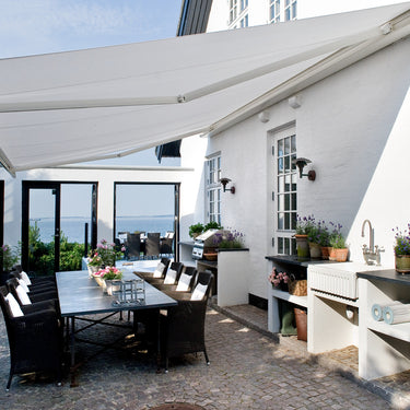 Poul Henningsen 'PH 3-2½' Outdoor Wall Lamp for Louis Poulsen Two Enlighten outdoor lifestyle