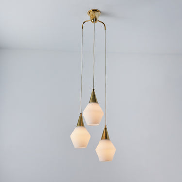 two-enlighten-mauri-almari-chandelier-2.jpg
