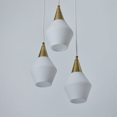 two-enlighten-mauri-almari-chandelier-10.jpg