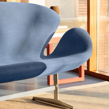 FH_Swan_Sofa_3321_Canvas_Light_blue_0734.jpg