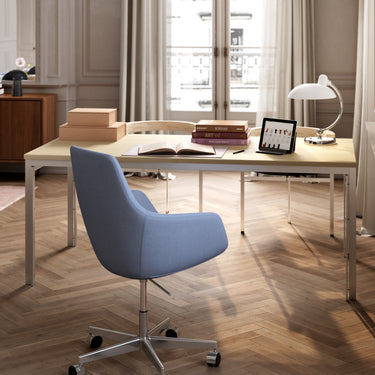 112206_Fritz_Hansen_French_Apartment_Cameo 2.jpg