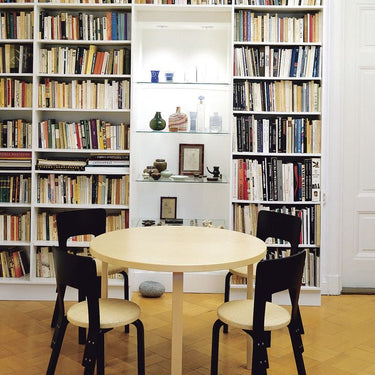1845442_Chair 66 birch and black Aalto Table round 90A_preview.jpg