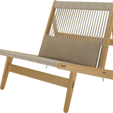 MR01_Initial_LoungeChair_Oak_Pillow_Karakorum003_ItemNr_10059247_master.jpeg