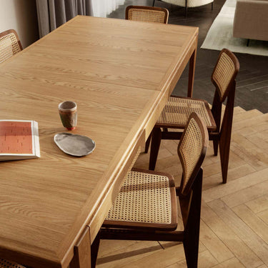 S_Table_extendable_C_ChairDiningChair_SejourLoungeChair_large_master.jpeg