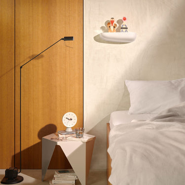 corniche wall shelf with prismatic table