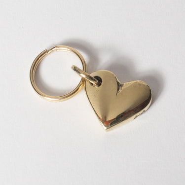 heart keyring white background