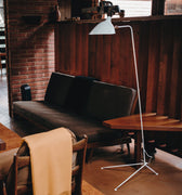 Modern interior of a lautner house with wooden furniture and a cozy atmosphere.